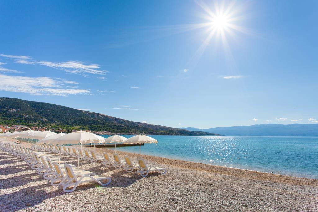 Baška Beach Camping Resort by Valamar Bagian luar foto